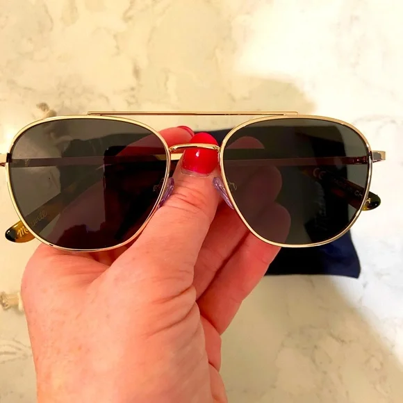 Madewell | Accessories | Madewell Square Aviator Sunglasses  display picture 3